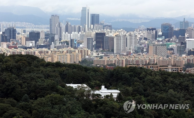  윤석열 대통령이 내달 초 새로 마련된 관저로 입주할 계획인 것으로 알려진 가운데 31일 서울 용산구 한남동 관저 모습. 2022.8.31<br>
【연합뉴스】
