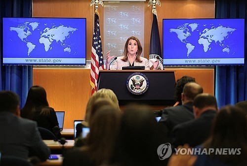 <strong>브리핑 하는 국무부 대변인 【</strong>로이터 연합뉴스 자료사진】