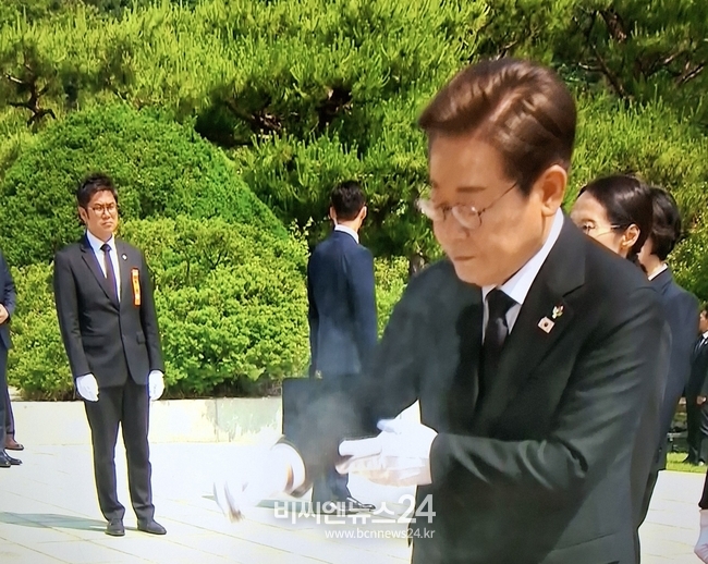분향하는 이재명 대통령