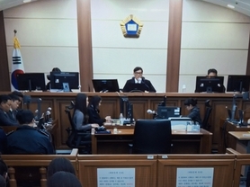 윤재판, 특수공무집행방해, 직권남용 권리행사방해 등 혐의 징역 5년 선고