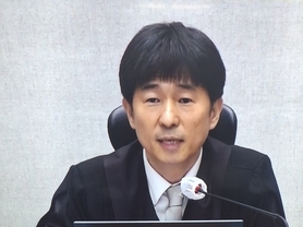 '내란 우두머리' 혐의 1심 선고공판, 윤석열 무기징역 선고, 김용현 징역 30년