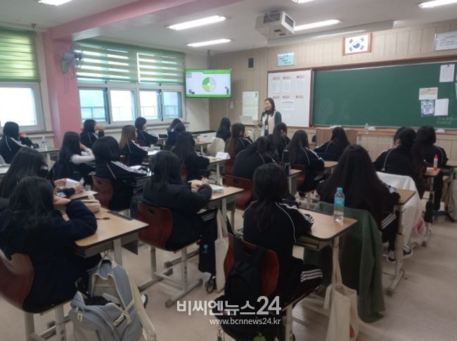 동두천시자살예방센터, 관내 6개 중학교 1학년 대상 생명지킴이 양성 교육 실시