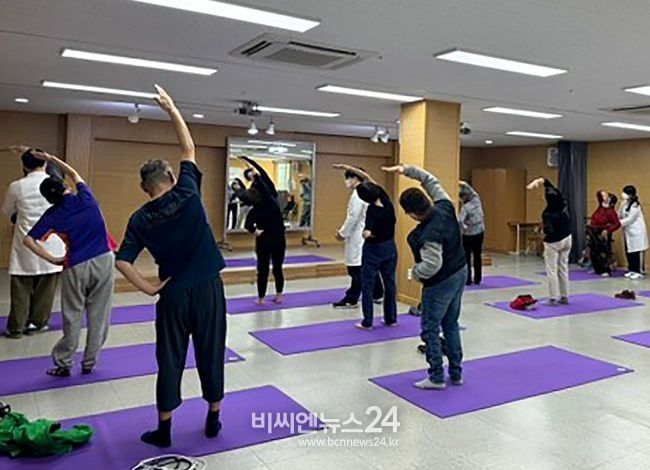 ‘장애인 재활 필라테스 교실’ 수업