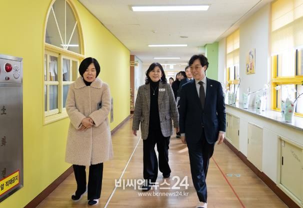 최윤홍 부산시교육감 권한대행 6일 신학기 준비사항 점검 유치원 현장 방문