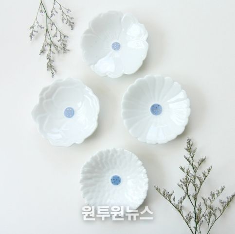 한국도자재단x29CM 온라인 기획전 참여 브랜드_세븐비_앨리스가든 디저트접시 4p세트