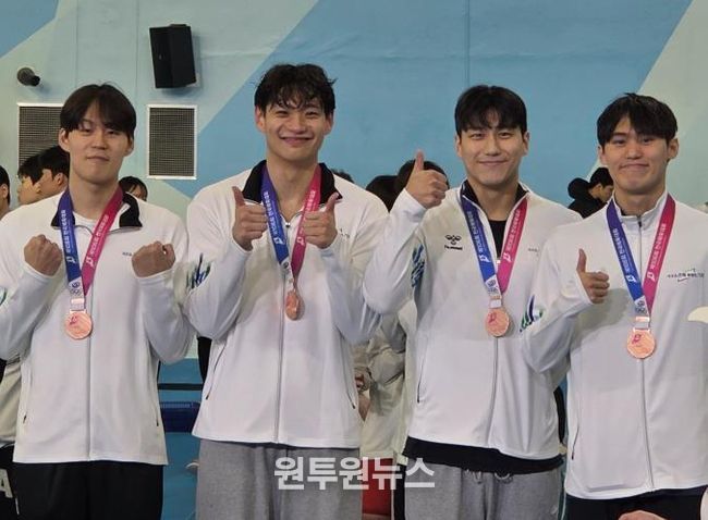 전주시청 수영부, 전국체전 금1·은2·동2 쾌거(단체전 메달 사진)