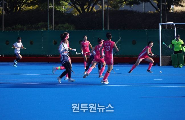 KT sports 직장운동경기부 하키팀(분홍색 선수복) 2025 전국체전 동메달(사진 제공 대한하키협회)/2025년도 직장운동경기부 운영 지원 공모 선정 70,000천 원 국비 지원