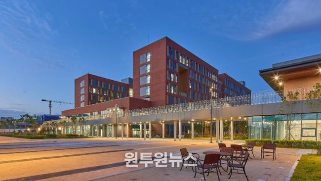 전남도 우수건축물- 한국에너지 공과대학교 RC기숙사&식당(민간부문 최우수상).