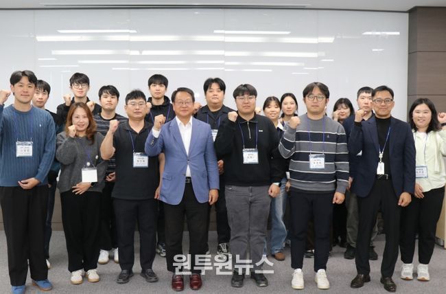 2025년 신규입사자와 함께하는 CEO 소통간담회