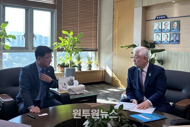 황인홍무주군수 김성환 기후에너지환경부장관 국비 확보를 위한 면담