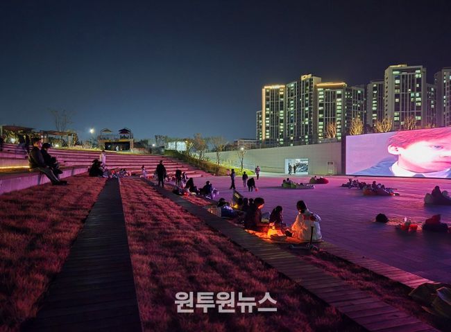 천안시는 지난달 31일부터 이달 1일까지 이틀간 야간 순환형 투어버스 ‘별빛한바퀴 시즌2’를 운영했다.