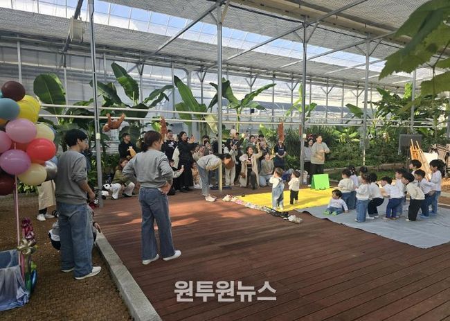 인제 스마트팜 온실, 체험학습 명소로 인기