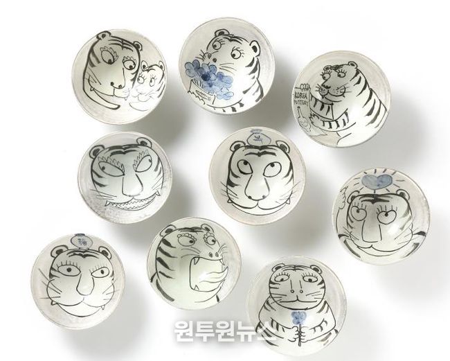 마그나갤러리 전시 참여작가 작품_허상욱, 분청 은채 호랑이 사발.