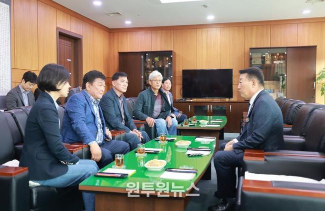 부안군의회, 현장의 목소리로 답 찾는다