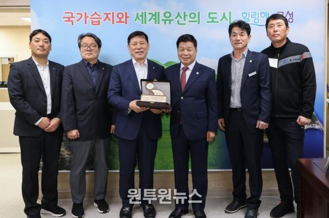 “KBO 허구연 총재, 경남 고성군 방문”