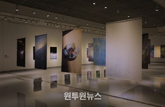 대구사진비엔날레, 폐막 앞두고 막바지 관람