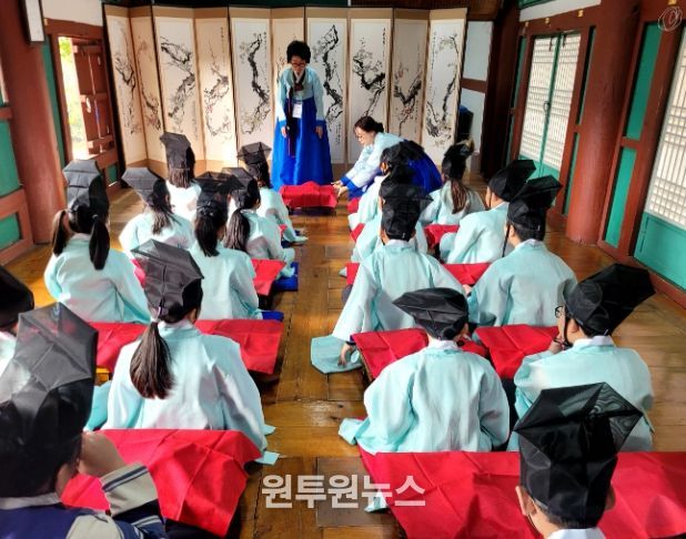 ‘전통문화 배움터, 인천향교’ 프로그램 운영