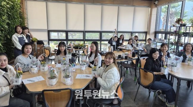 제19회 거제섬꽃축제 글로벌 관람객 체험 프로그램 성황리에 종료