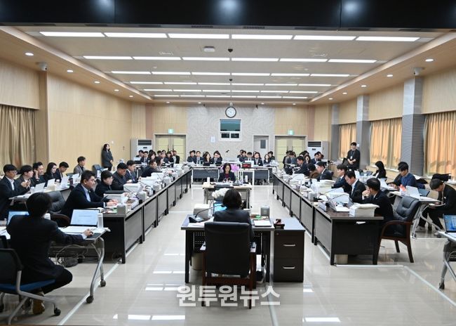 경기도의회 교육행정위원회, ‘2025년 행정사무감사’ 14일간의 대장정 돌입