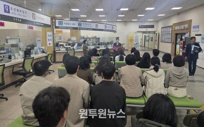 행복한 마음에서 진심 어린 친절이 피어난다