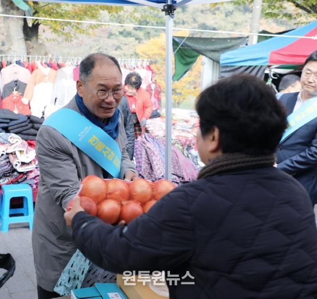 이규현 전남도의원, 전통시장 방문으로 지역경제 활성화 앞장