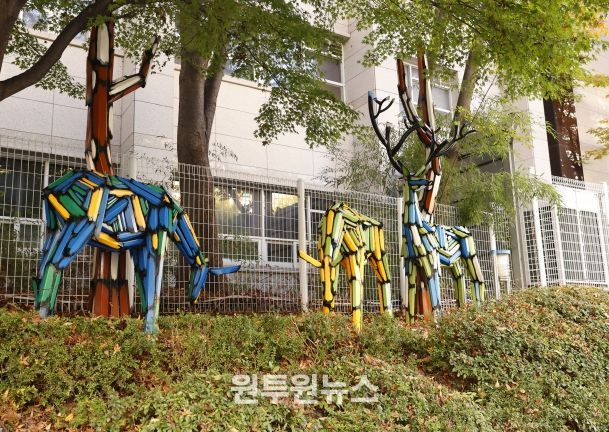 유성구청 뒤편에 설치된 ‘유토피아(작가 김우진)’