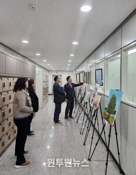 처인구 역북동 주민자치위원회는 7일부터 14일까지 역북동행정복지센터에서 주민자치 프로그램 작품전시회를 개최했다