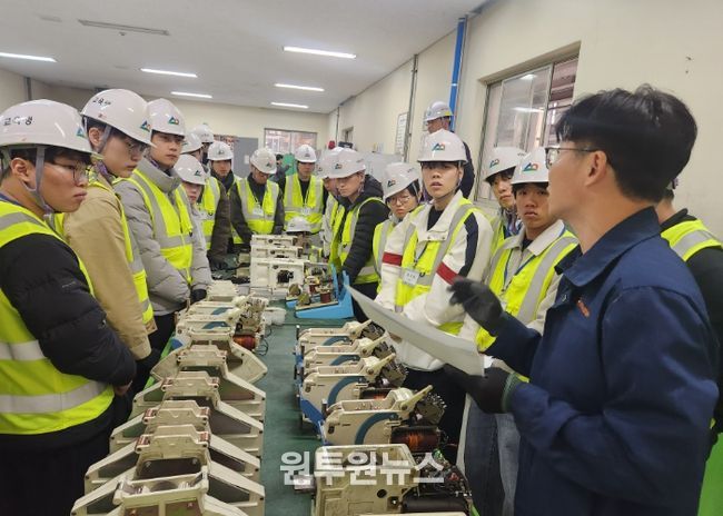 철도 운전 면허 교육생 현장 실습 사진