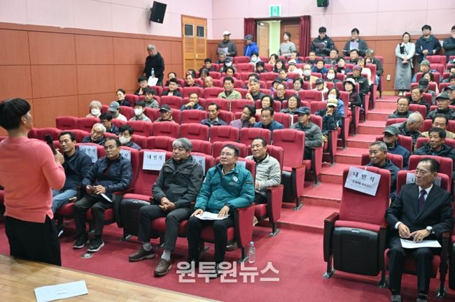 완주군의회 김재천 부의장, 발효사료 교육 통해 축산 현안 점검