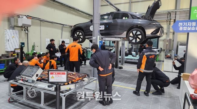 전남소방본부, ‘전기차ㆍ금속물질 화재 대응 전문교육’로 실전 역량 강화 나서