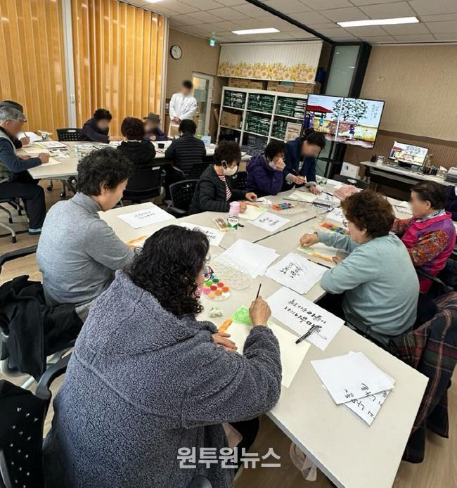 의정부시 치매안심센터, 치매예방교실 ‘행복더하기’ 큰 호응 속 마무리