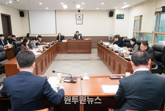 용인특례시의회 자치행정위원회, 행정사무감사 8일차-처인구·읍면동, 기흥구·동, 수지구·동 행정사무감사 실시