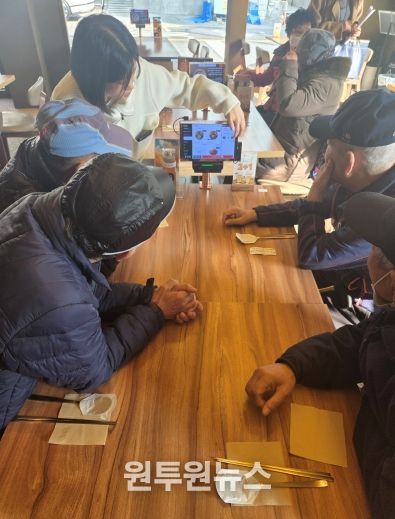 키오스크 먹거리 지원사업 진행