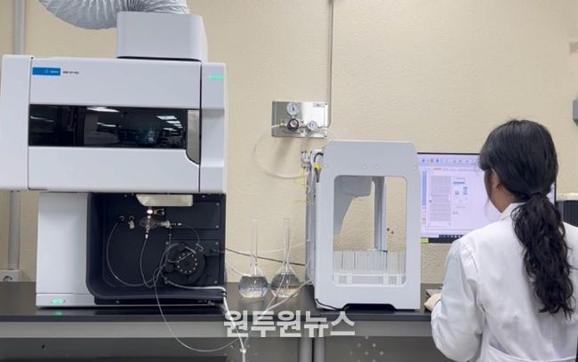 친환경농업관리실 분석 장면