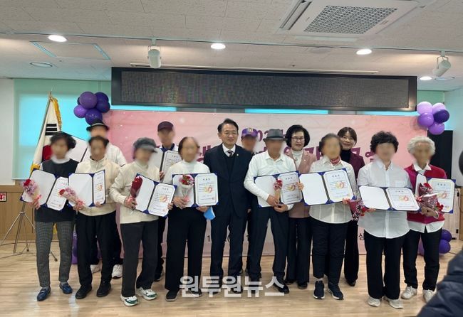 동구 치매안심센터, ‘기억생생교실&가족교실’ 수료식 개최