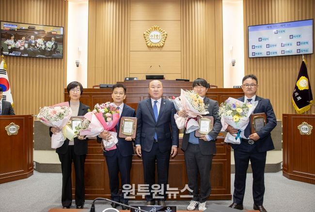 해남군의회, 의정발전 유공자 표창