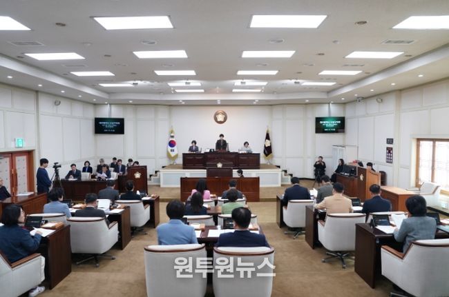 제273회 제2차 정례회 제4차 본회의