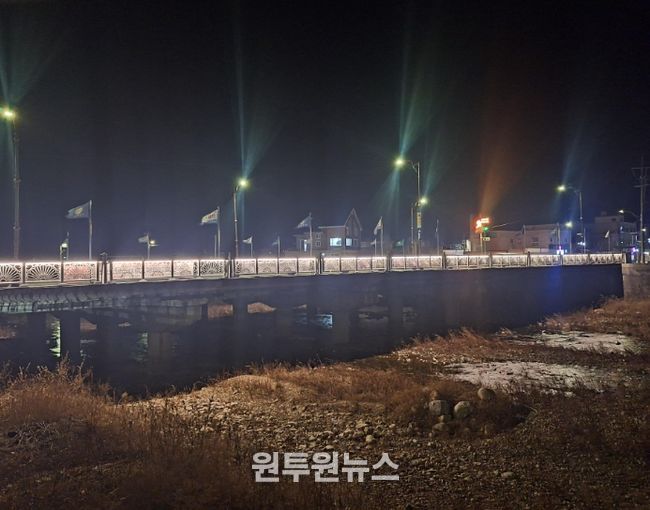 동해시, 무릉계곡 입구 삼화교 경관조명