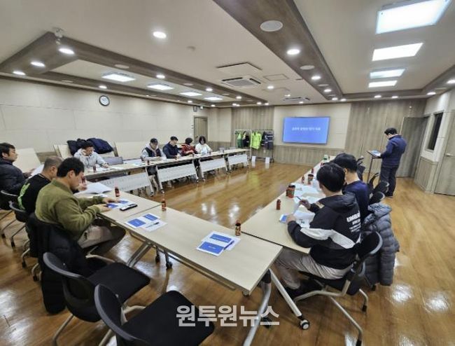 수원시, 근무환경 개선을 위한 춘·추복 품평회 개최