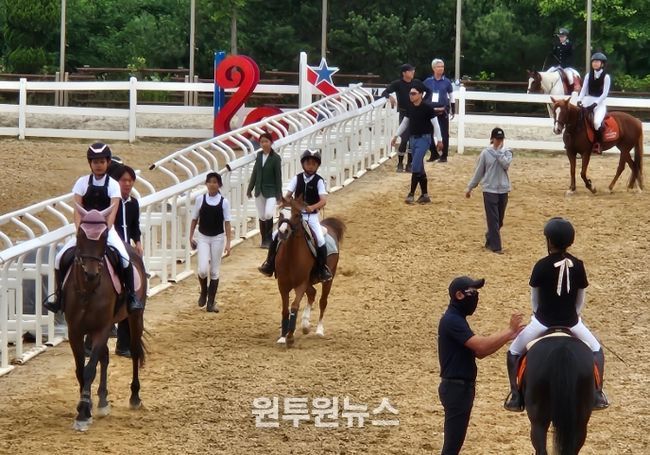 이천시 유소년 승마단