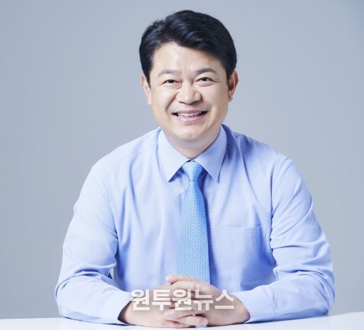 더불어민주당 복기왕 의원(충남 아산시갑, 국회 국토교통위원회 간사)