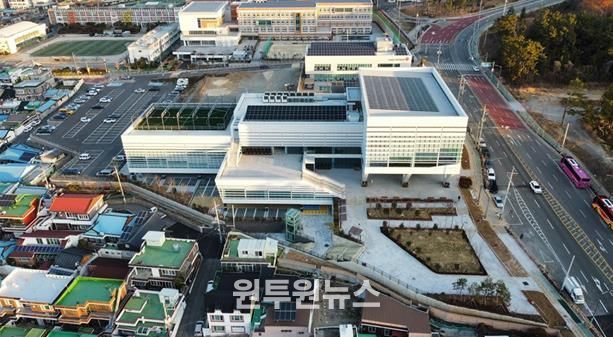 여좌 국민체육센터 전경