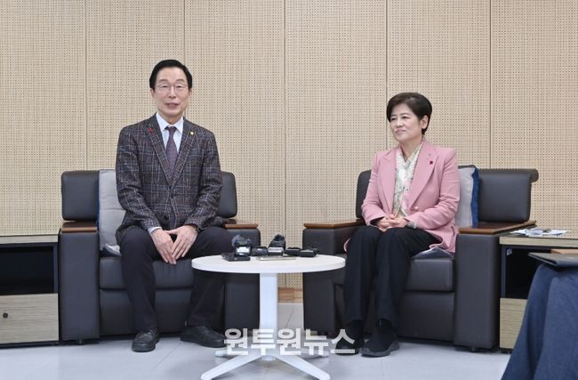 경북교육청, 대구?경북 행정통합 관련 교육 현안 정책 협의(교육자치 보장·교육재정 안정성 등 교육 분야 공통 입장 논의)