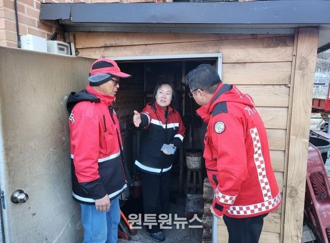 김현미 거창군 부군수, 산불 예방 화목보일러 점검