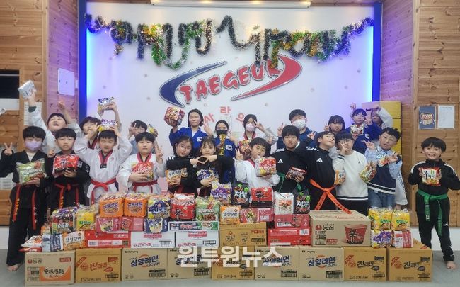 익산 태극태권도, 아이들이 전한 사랑의 라면