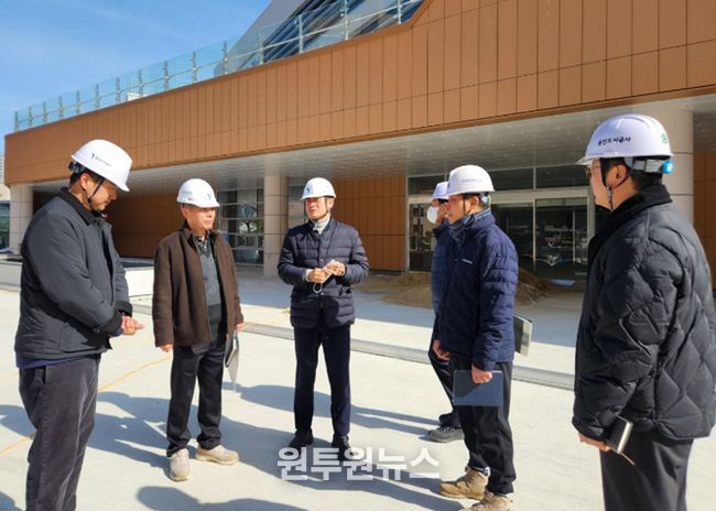 용인도시공사 신경철 사장, 동백·보정미르휴먼센터 준공 전 공사추진현황 및 시설점검 실시