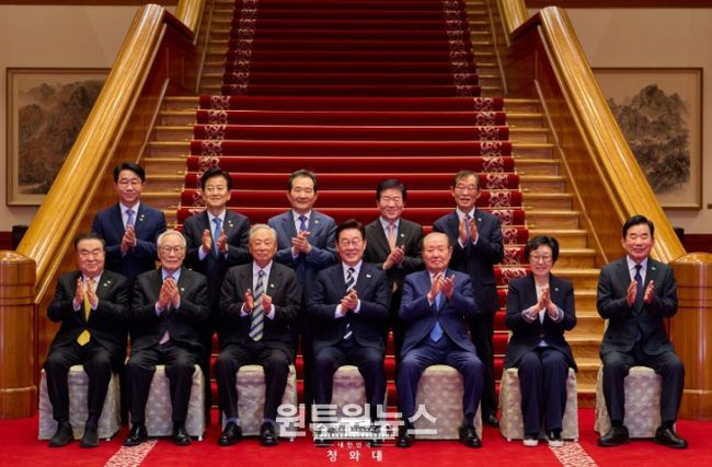 더불어민주당 상임고문단 오찬 간담회(청와대)