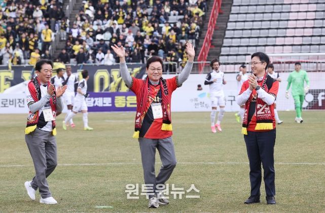 박완수 지사 시축