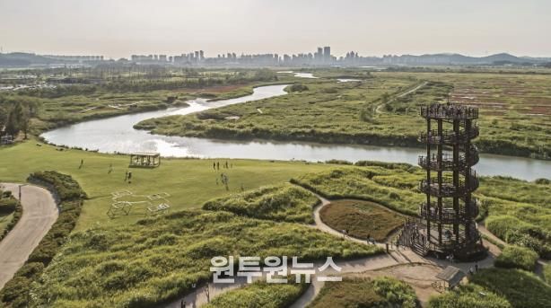 시흥도시공사, 갯골생태공원 ‘주차 무인 정산기’ 다국어 안내 기능 전면 도입