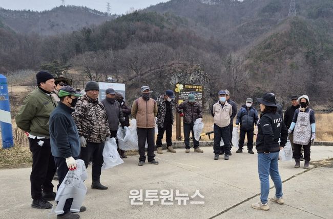 반딧불이 서식지 정화활동